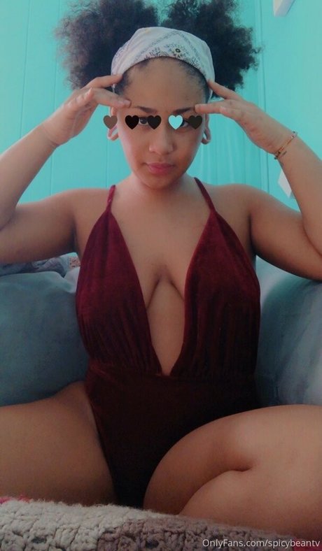 spicybeantv art model img