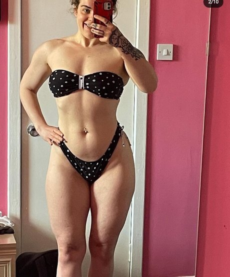 hipthrustqueen model pic