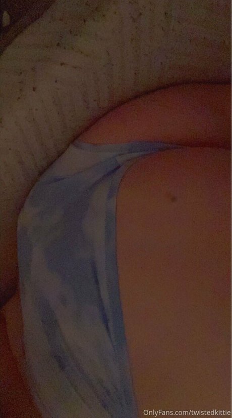 twistedkittie pornstar erotic pics