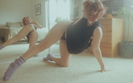 Divine Natalie White pornstar exclusive images