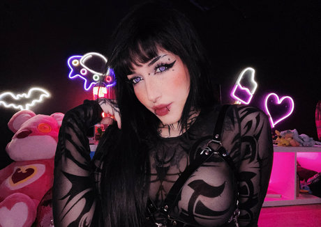 nxrdlys xxx model image