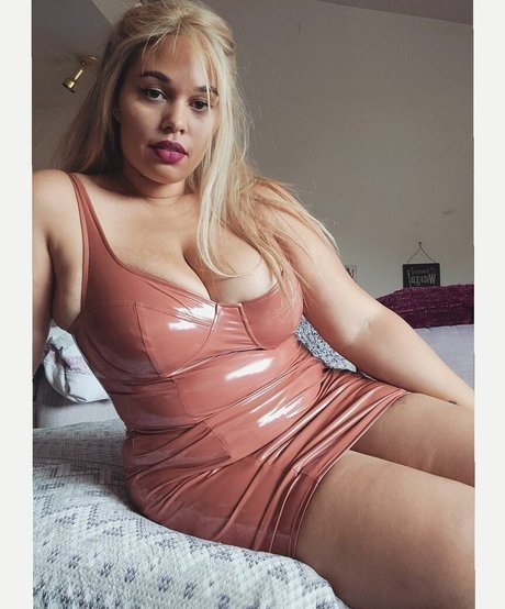 Sharlettewitch Photo Gallery