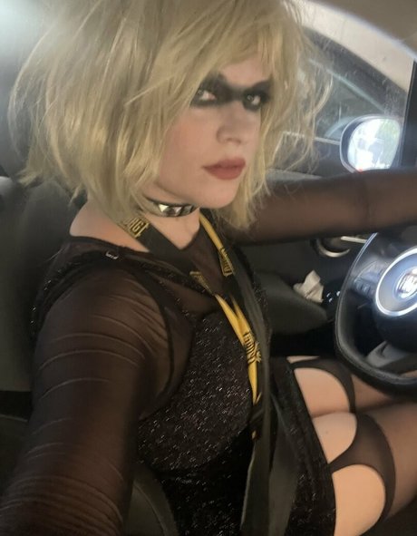 Allie Goertz pornographic model picture