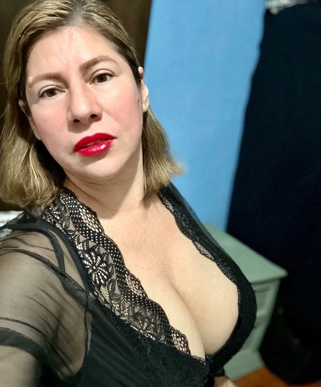 Normii model naked photos