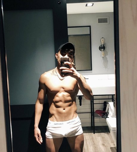 prettyboyaedan pretty star galleries