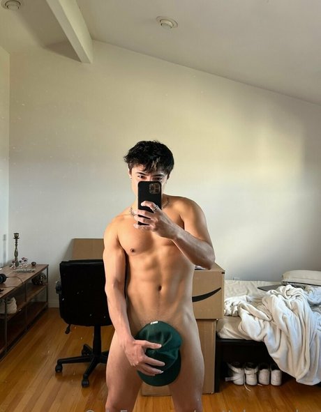 prettyboyaedan star free img