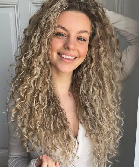 Dalmalaluna free model images