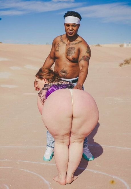 myliemoore top actress images