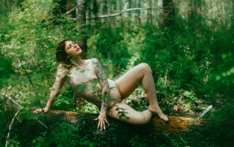 aziebugx naked model pics