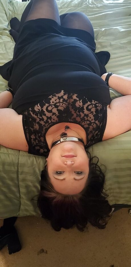 naughty kitten84 model perfect archive