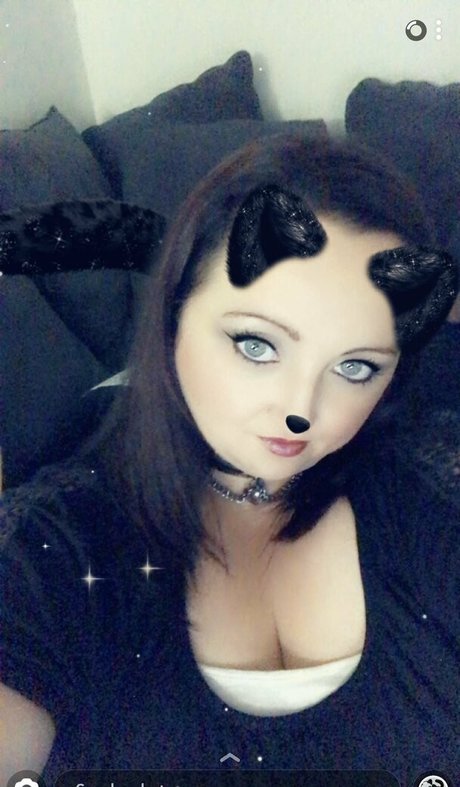 naughty kitten84 perfect actress photos