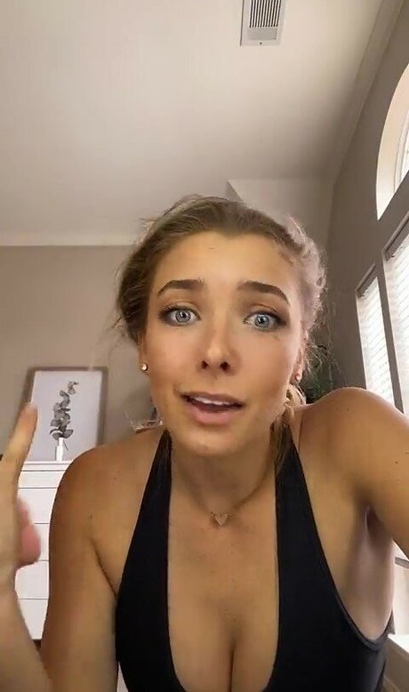 Maddie Henderson hd model archive