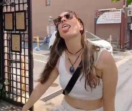 guy onlyfans beautiful photo