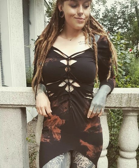 psychedelic mess pornstar top picture