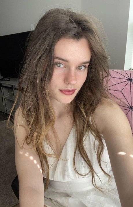 kes de pornographic actress pictures