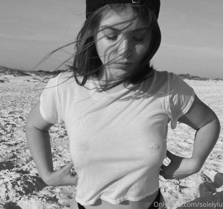 SolelyLu art actress image