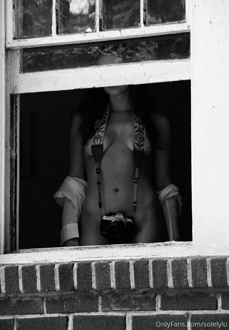 SolelyLu nudes actress pic