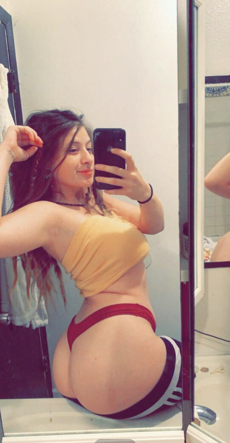 lunalovely01 pornstar hot image