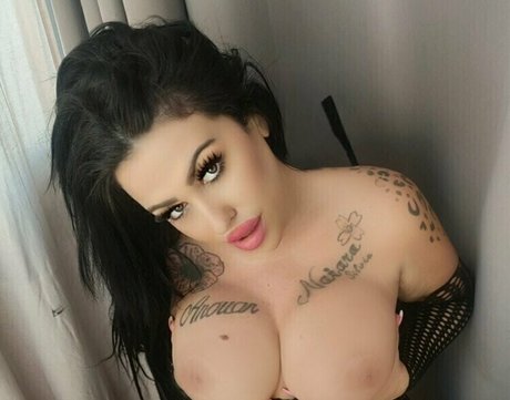 small onlyfans hot naked pic