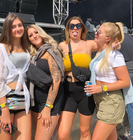 Alexia C top star pics