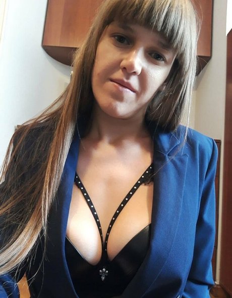 lilyapricot model pornographic photos