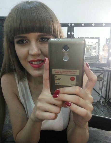 lilyapricot star hot photo