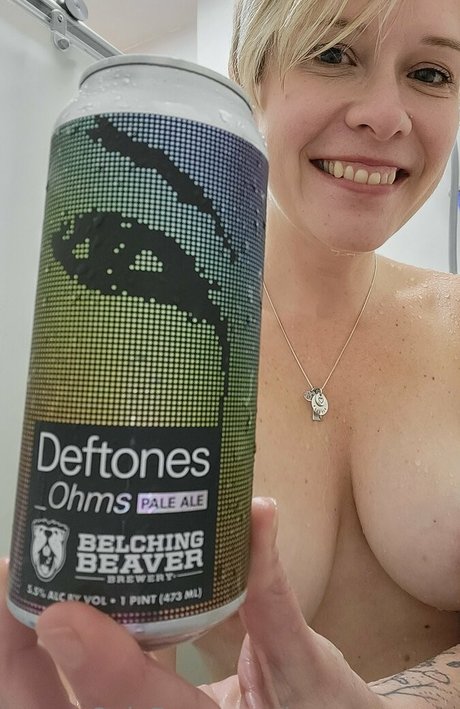 hop momma sex model image