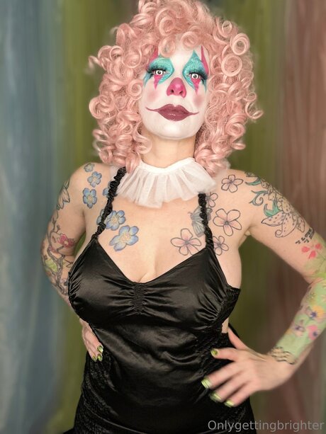 famous onlyfans top image