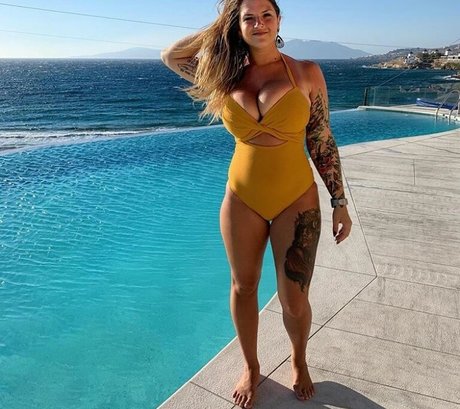 Chelsea Hammill actress images