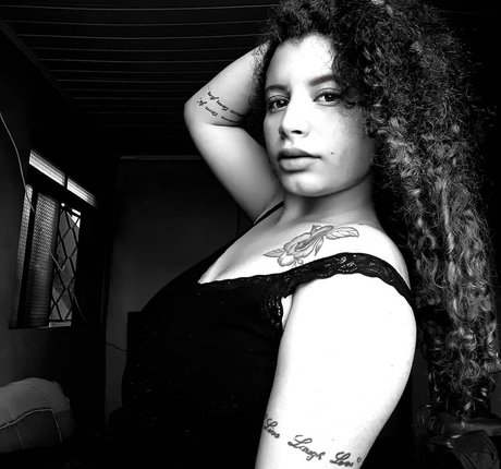 Ashley Alves beautiful model pictures