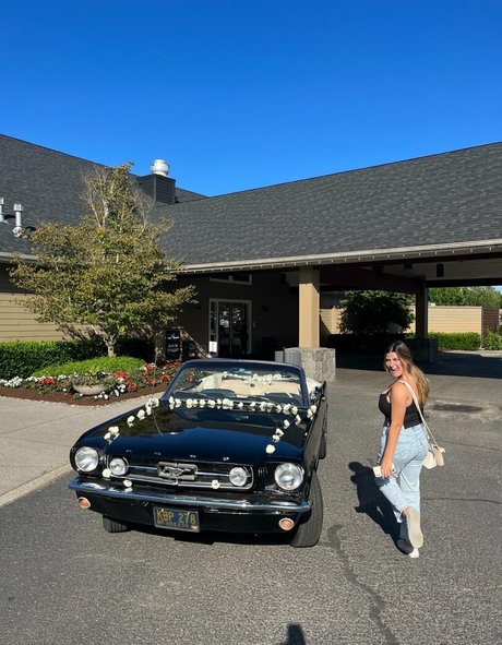 Emma R B erotic actress picture