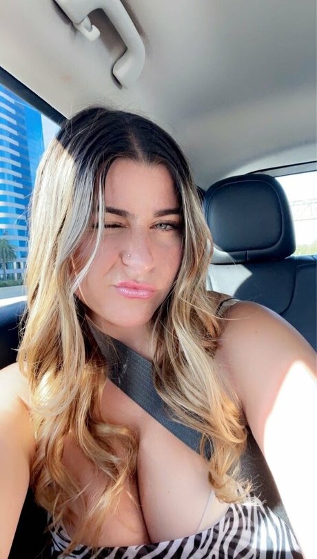 Emma R B hot model image