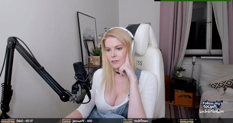 chubby latina onlyfans art naked pictures