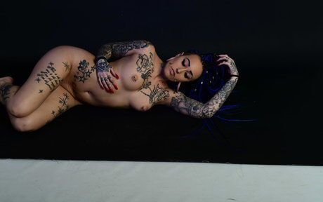 angelvicious nude star images