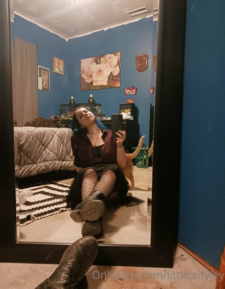 littleladyfey pornographic actress pictures