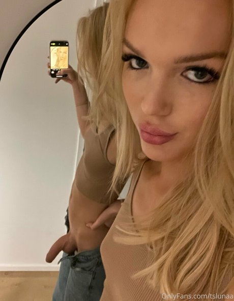 tslunaa star pretty photo