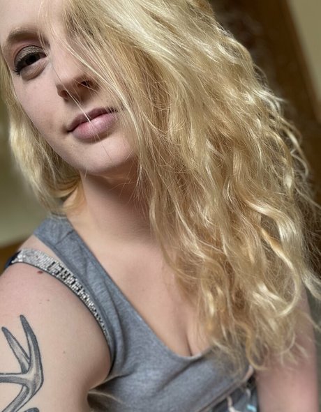 trans free onlyfans hot naked picture