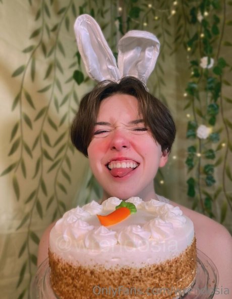 Wrendosia naked star pic