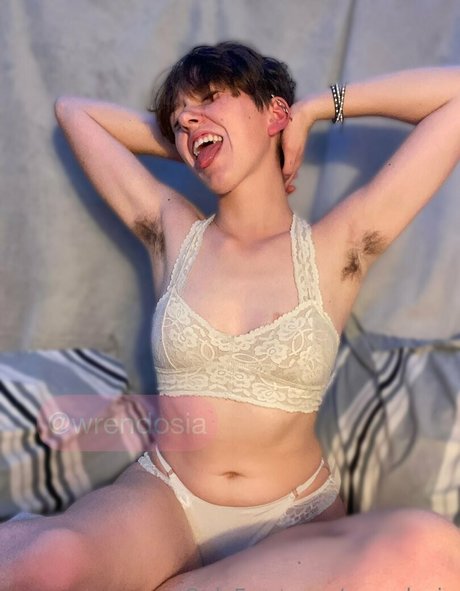 Wrendosia adult star image