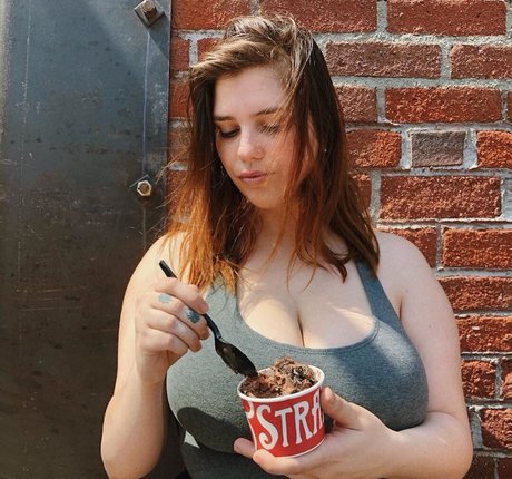 thick girls onlyfans pretty photos