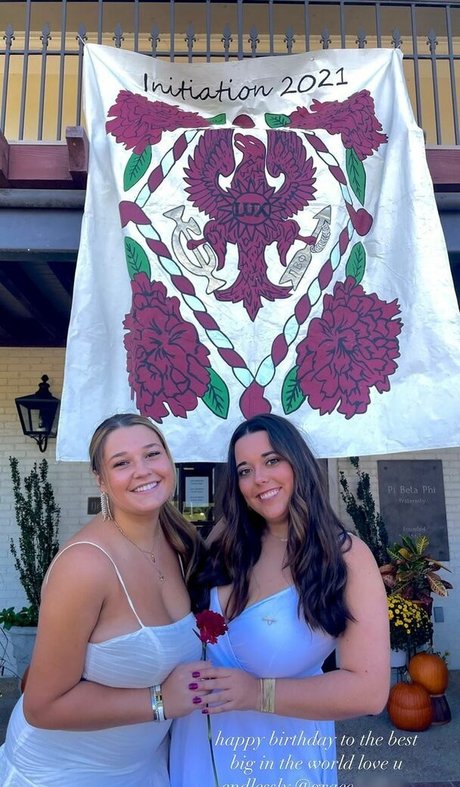 Grace H nude model photos