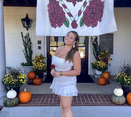 Grace H beautiful actress picture