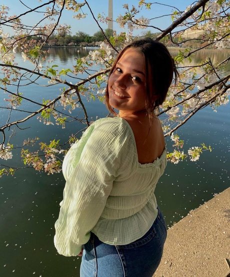 Grace H top star pics