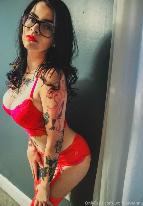 wonderwanny pornographic star pic