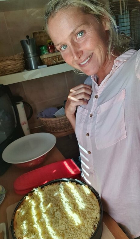 busty solo onlyfans hot nude photos