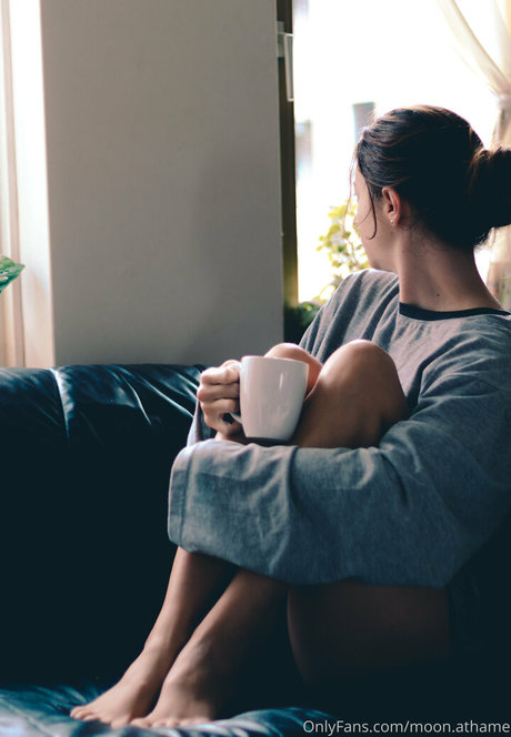 i am athame model free image