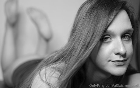 al3xismorissett model naked pics