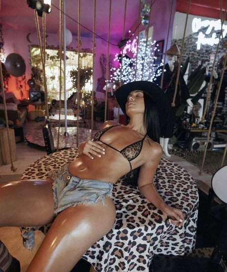 Eilat Rose pretty star pics