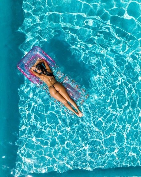 Eilat Rose beautiful pornstar img