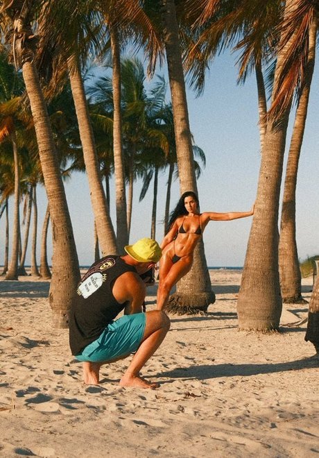 Eilat Rose xxx model pictures